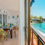 Daire Nt Malibu Stunning Sea Views *