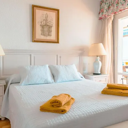 Nt Malibu Stunning Sea Views Apartament